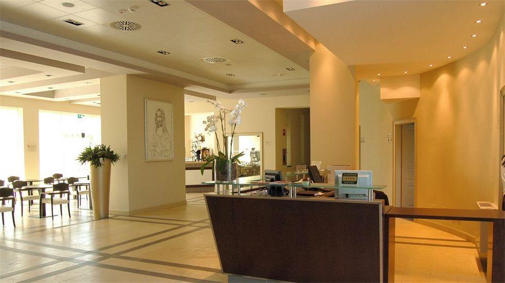 Cremona Palace Hotel Costa Santʼ Abramo Exterior foto