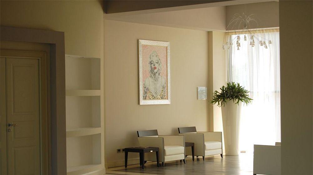 Cremona Palace Hotel Costa Santʼ Abramo Exterior foto